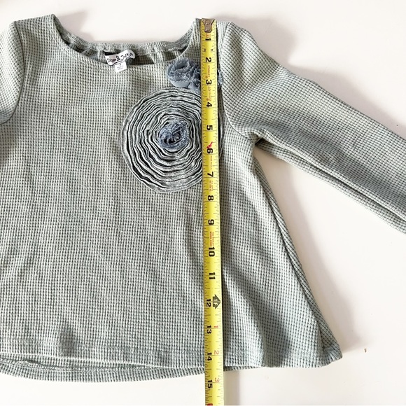 Pippa & Julie Knit Top With Flower Appliqué - Picture 15 of 15